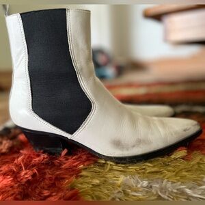 Zara white western booties